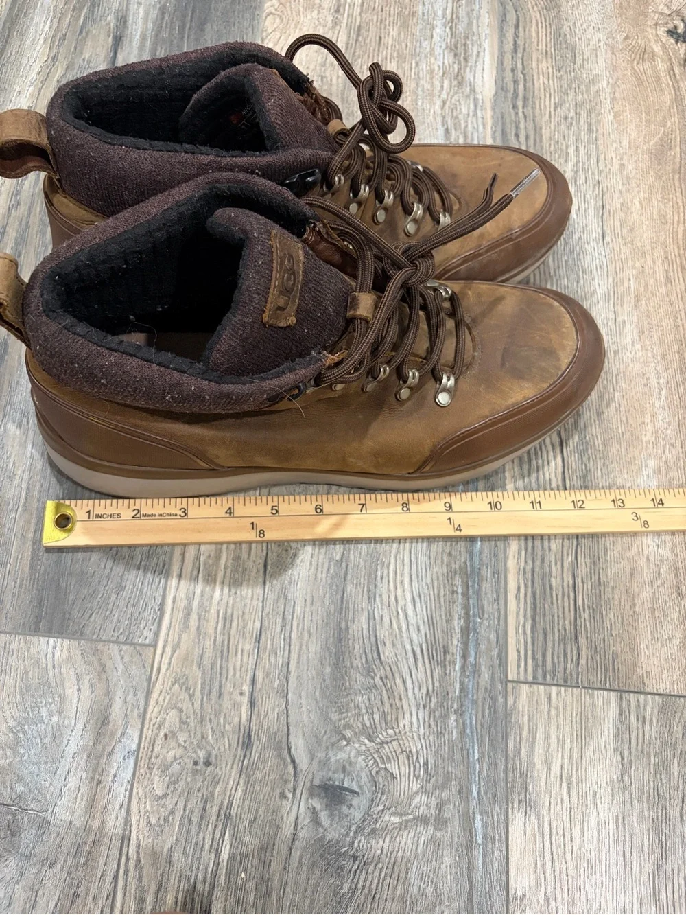 UGG Men’s Chestnut Brown Leather-Suede Outdoor Boots